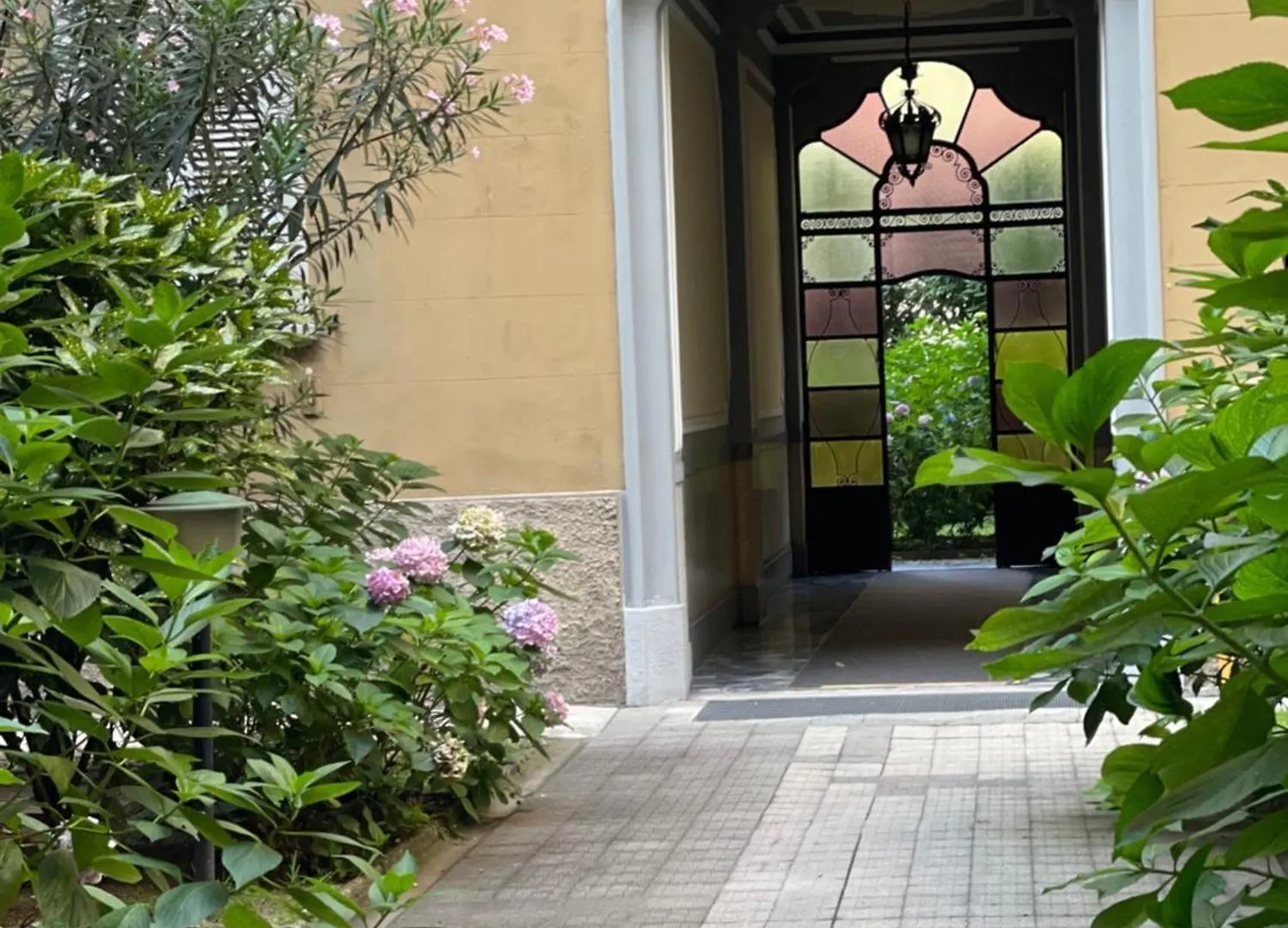 Apartment Appartamento A 5 Minuti Dal Centro Di Milano Di Anita E Marco Italy